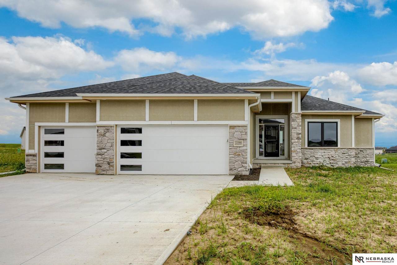 8704 Legacy Street - Photo 1