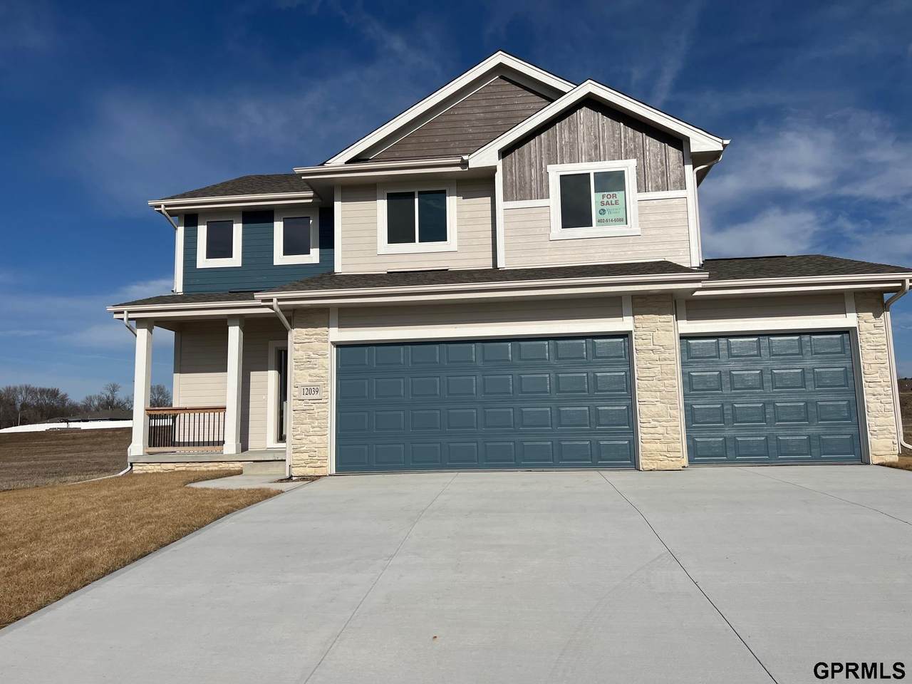 12039 45 Avenue - Photo 1