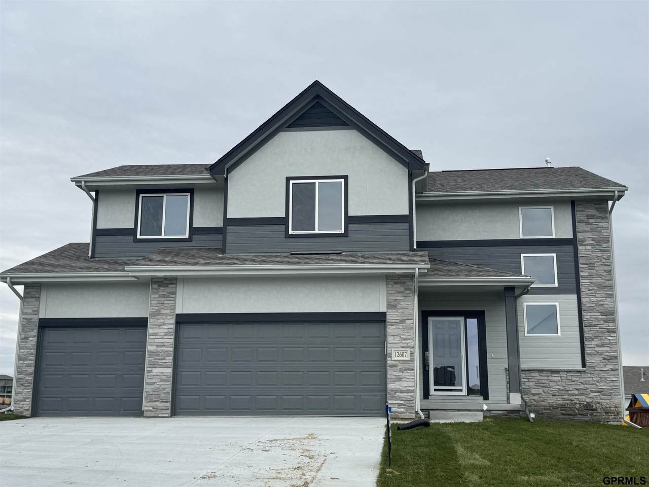 12607 Schirra Street - Photo 1
