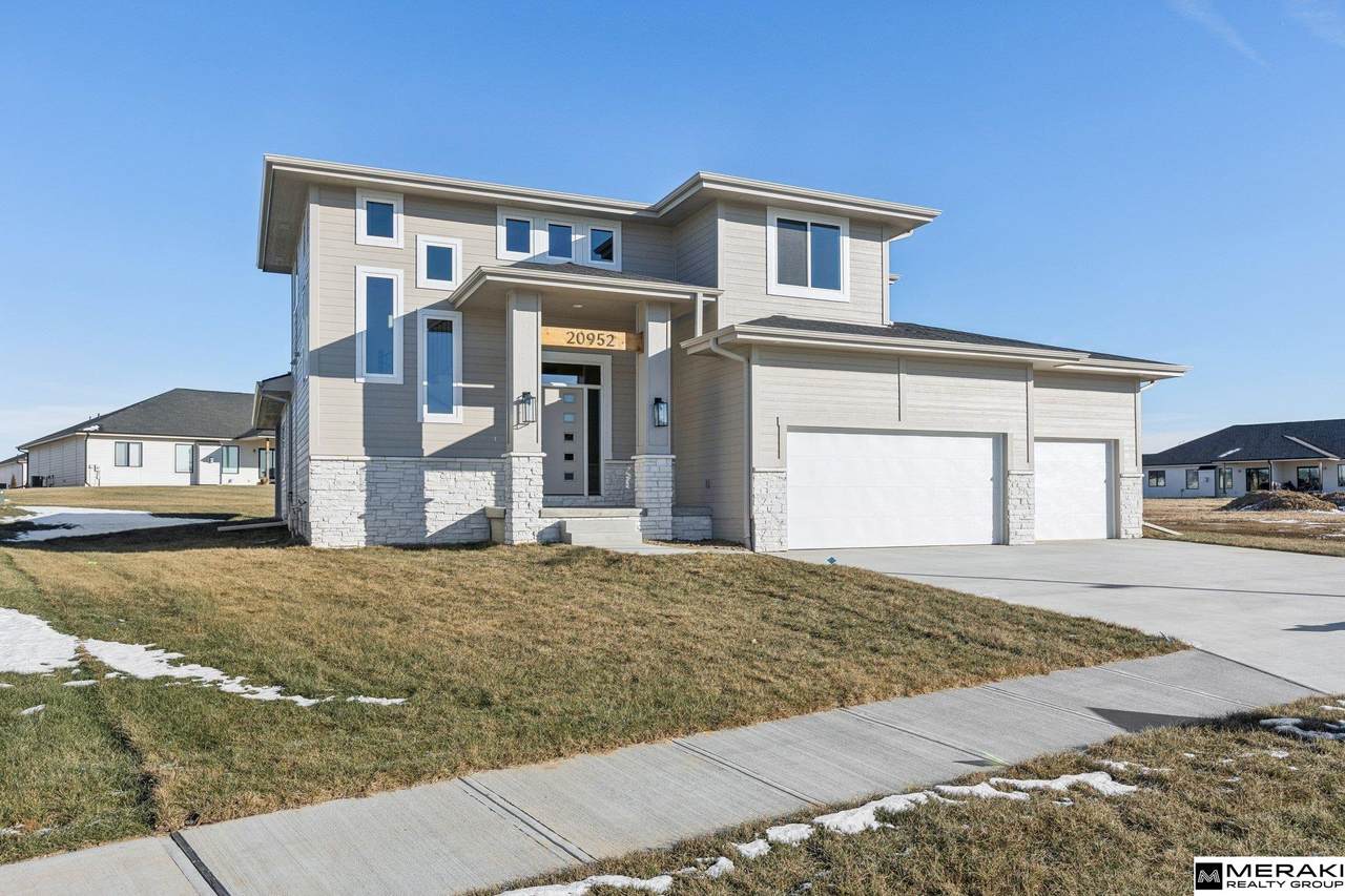 20952 Jaynes Street - Photo 1