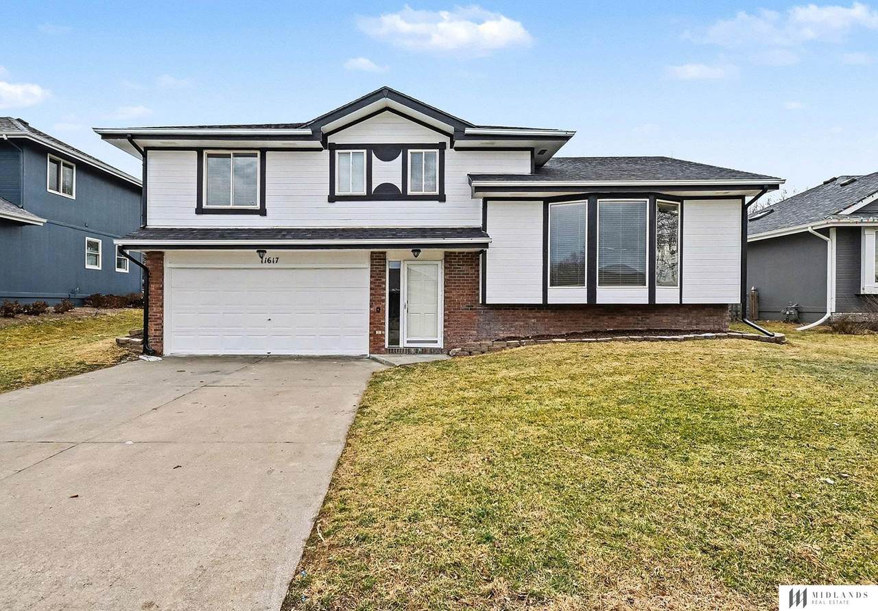 11617 205th Street - Photo 1