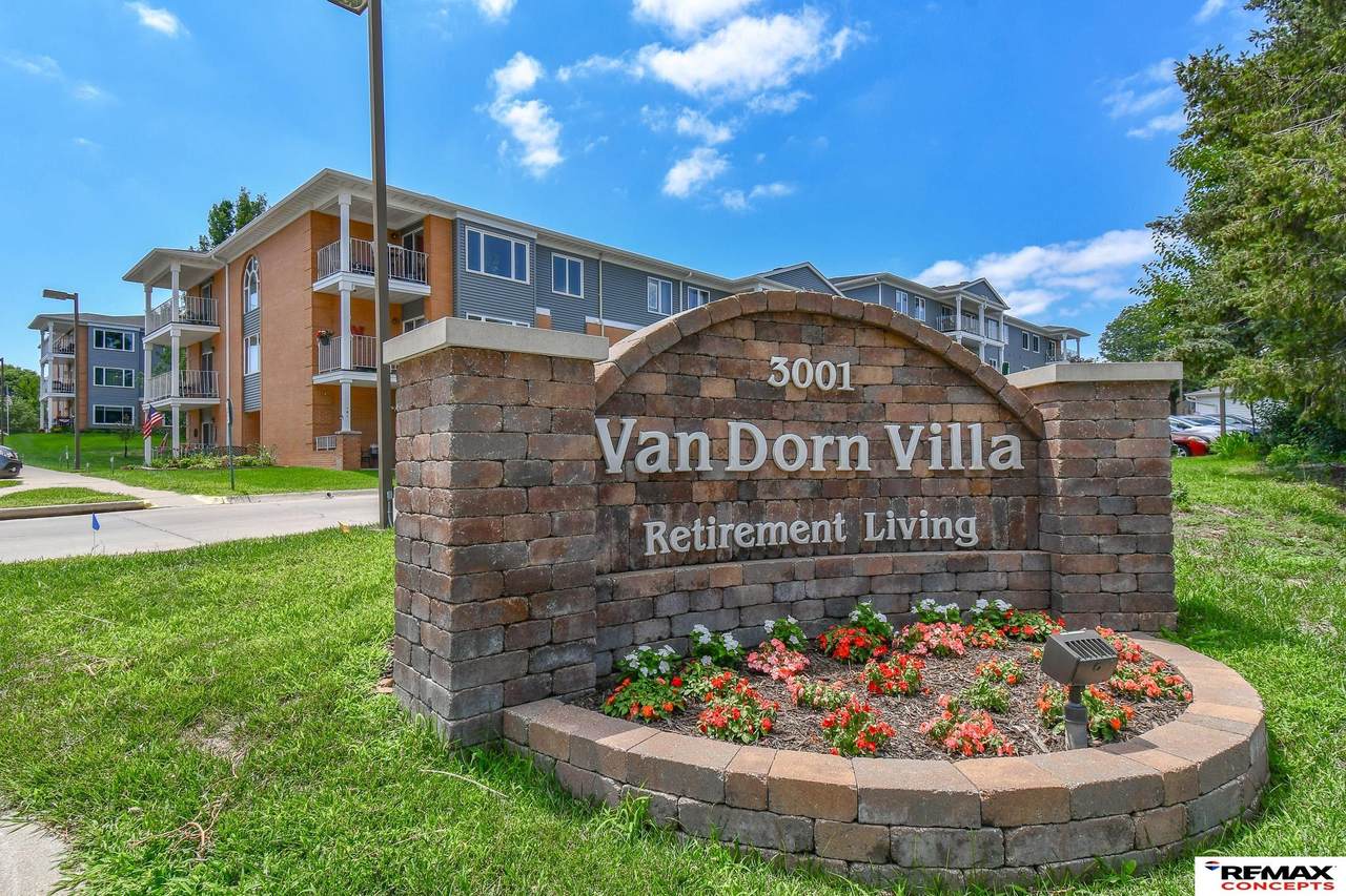 3001 51St Street Court - Photo 1