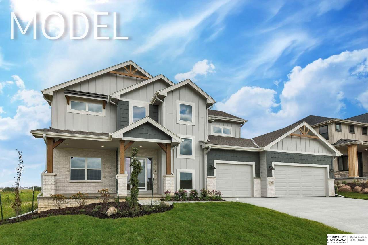 5417 191st Street - Photo 1