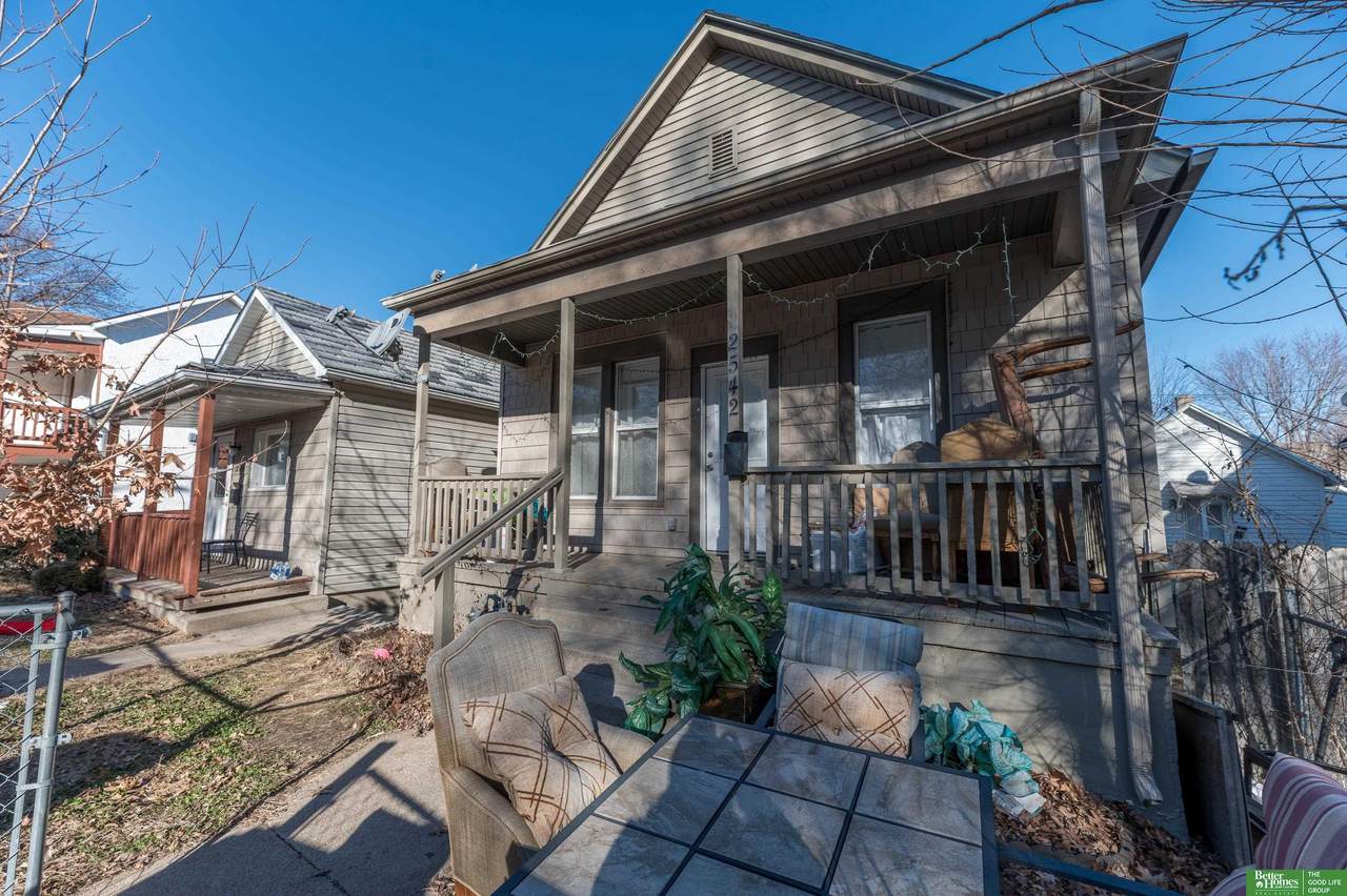 2542 Rees Street - Photo 1
