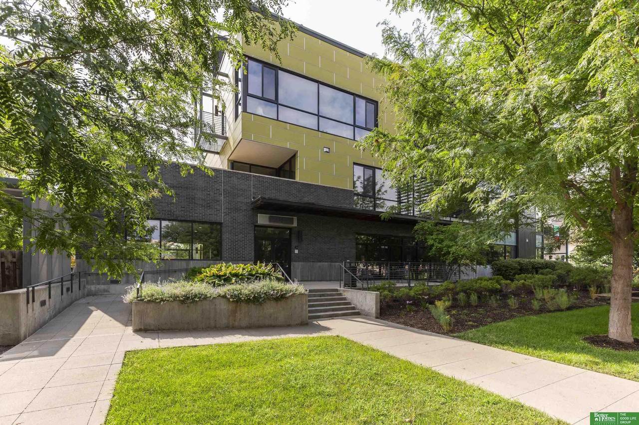 1502 10th Street - Photo 1