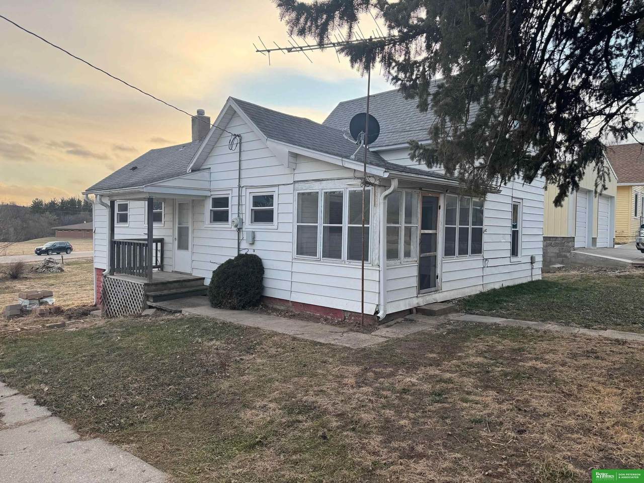 1715 L Street - Photo 1