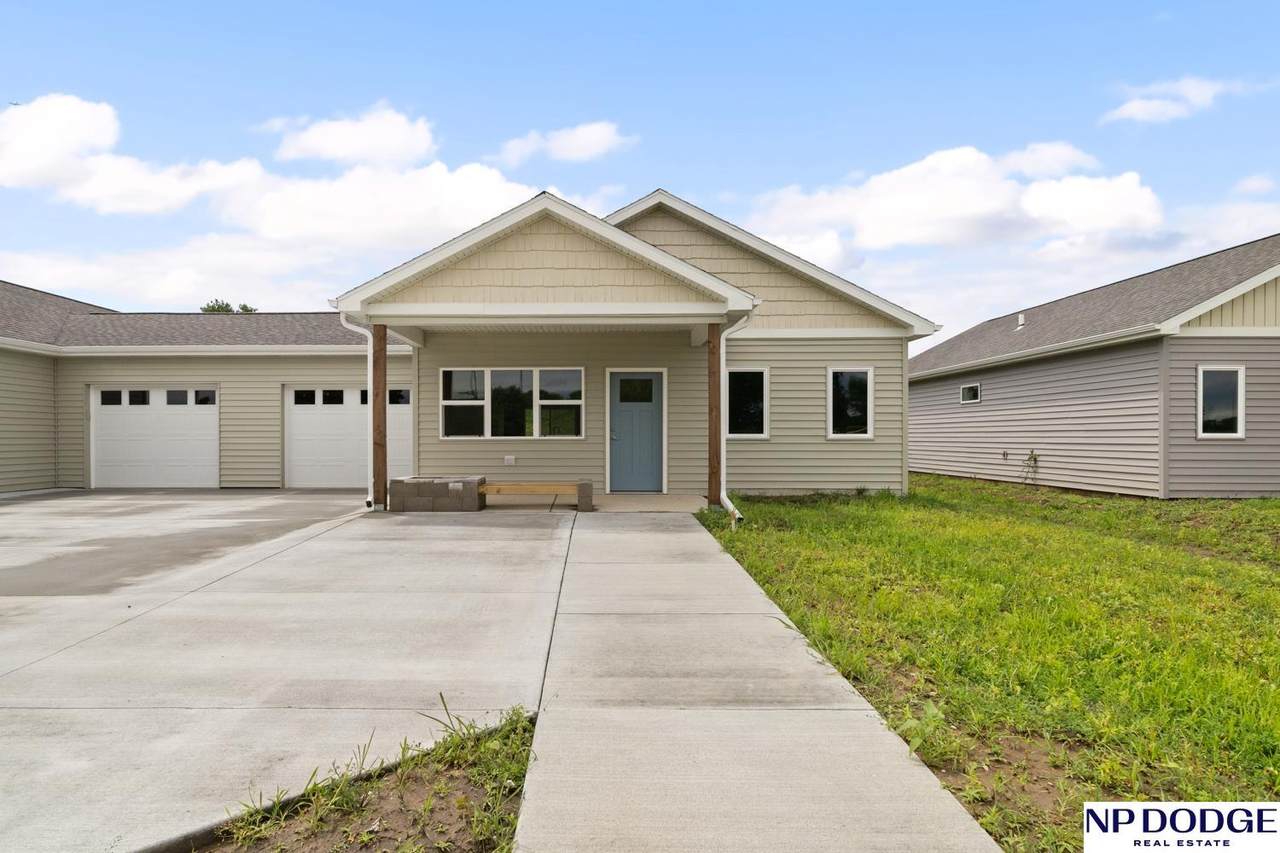 1107 Whitney Street - Photo 1