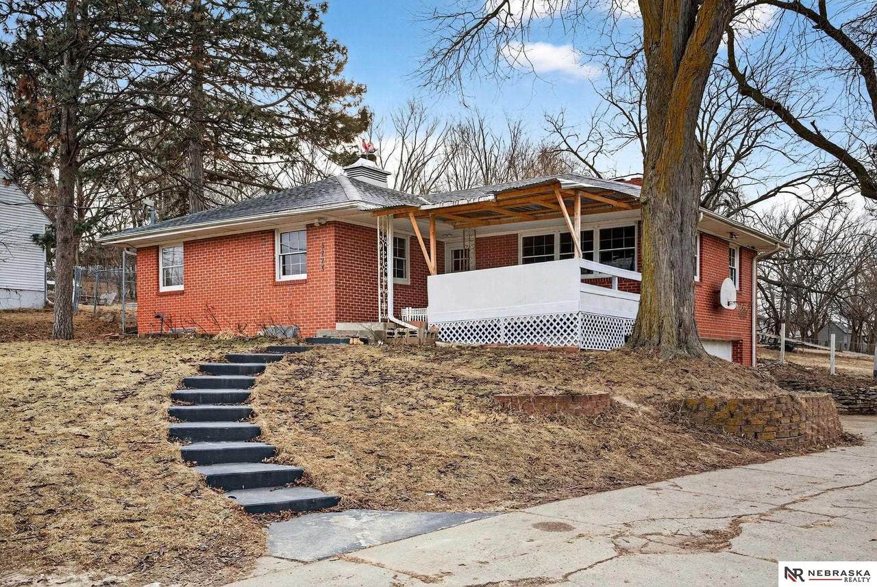 5225 Fowler Avenue - Photo 1