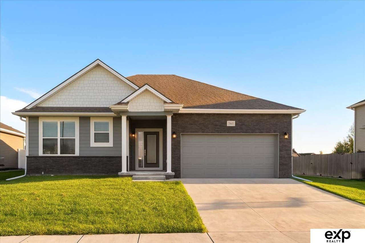 835 Haggard Street - Photo 1