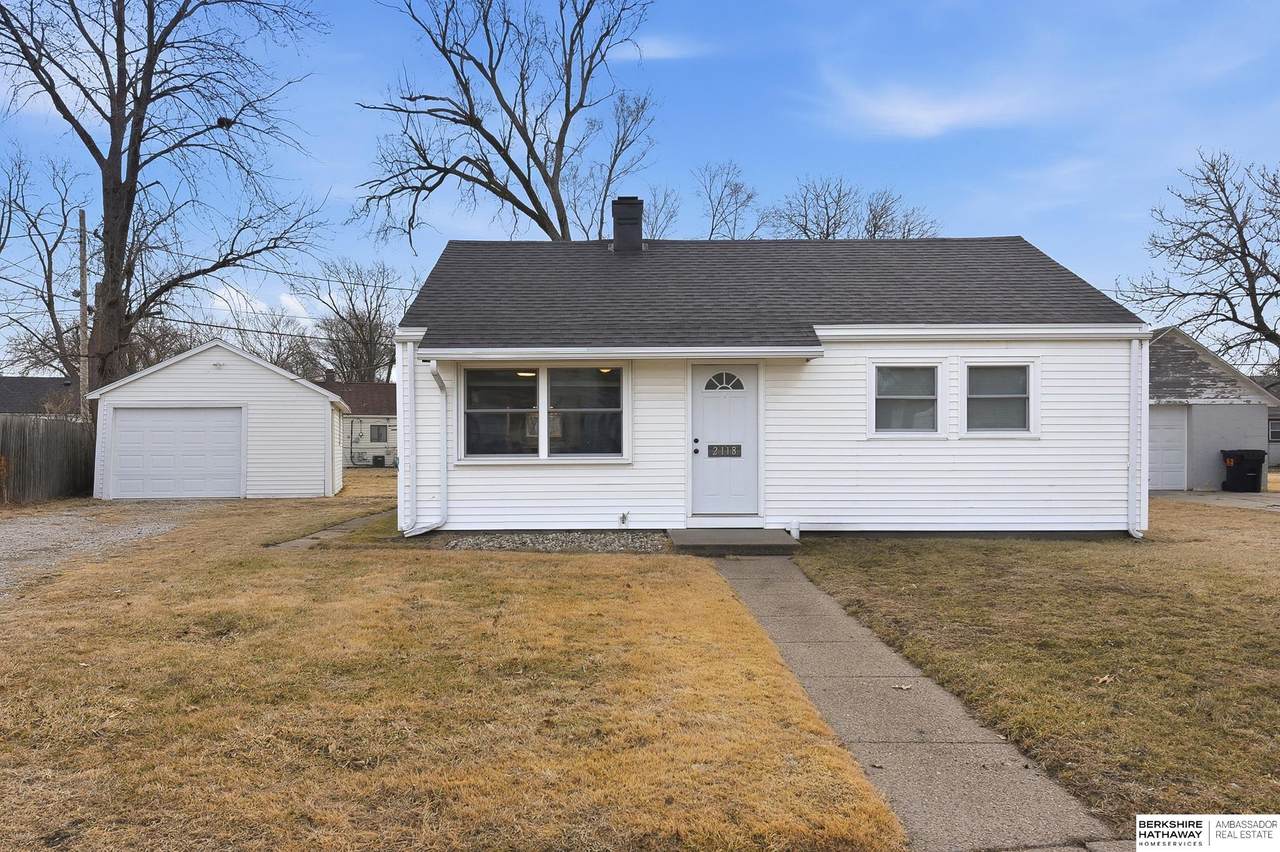 2118 Elm Street - Photo 1