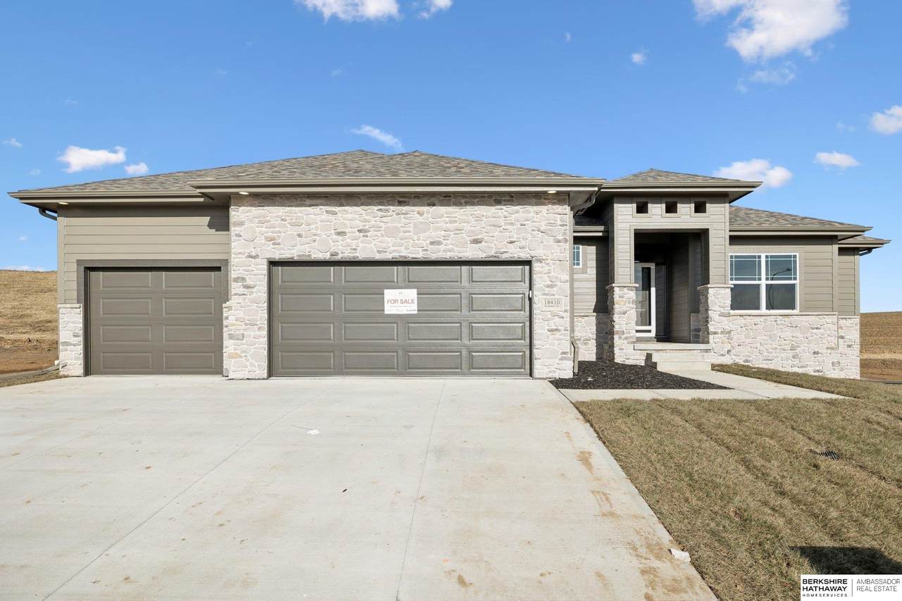 18410 Sycamore Drive - Photo 1