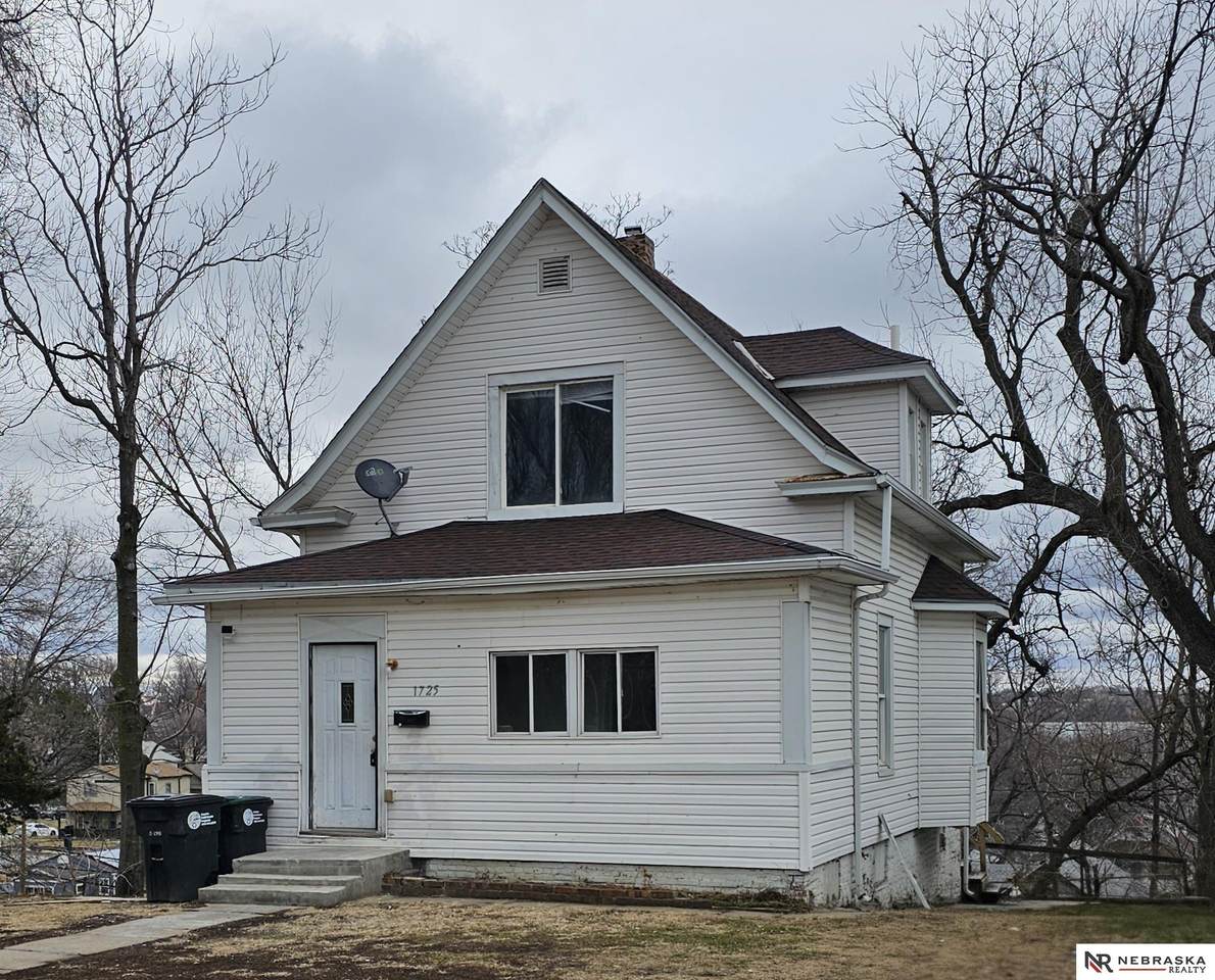 1725 28th Street - Photo 1