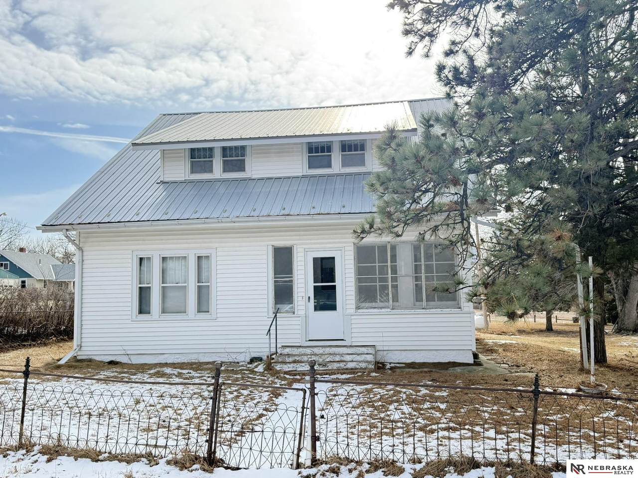 88 Dexter Street - Photo 1
