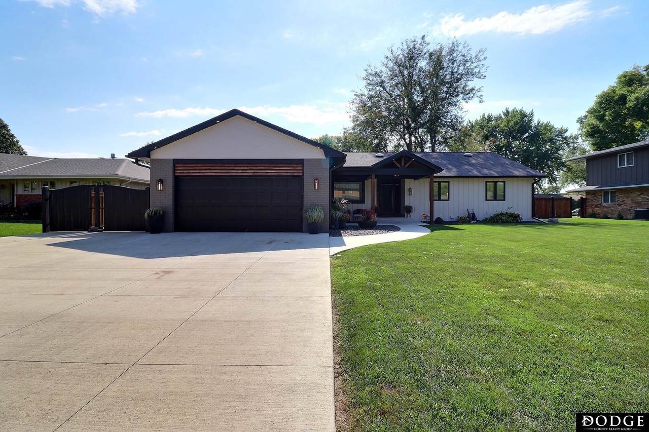 2225 Teakwood Drive - Photo 1