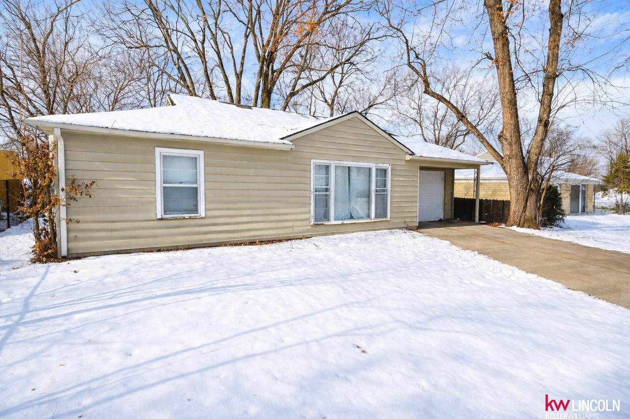 335 46th Street - Photo 1