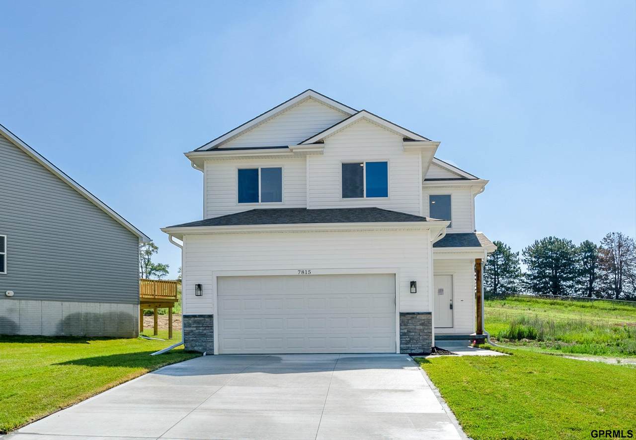 7932 93rd Street - Photo 1