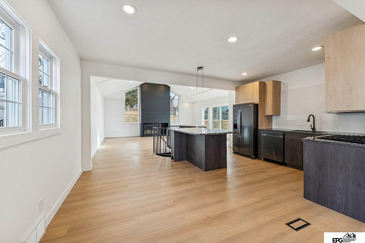 2109 61st Avenue - Photo 1