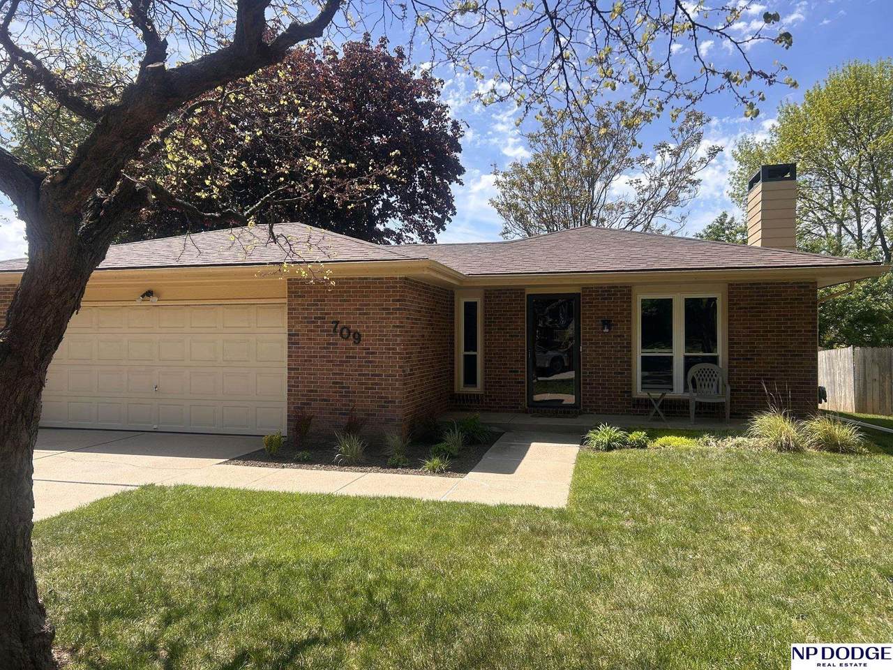 709 Sunny Slope Road - Photo 1
