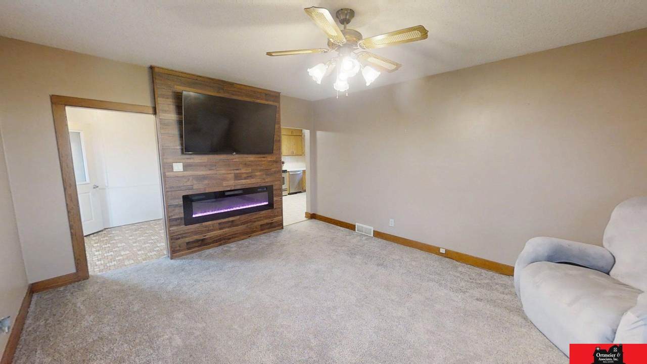 https://bt-photos.global.ssl.fastly.net/omaha/1280_boomver_1_22605647-2.jpg