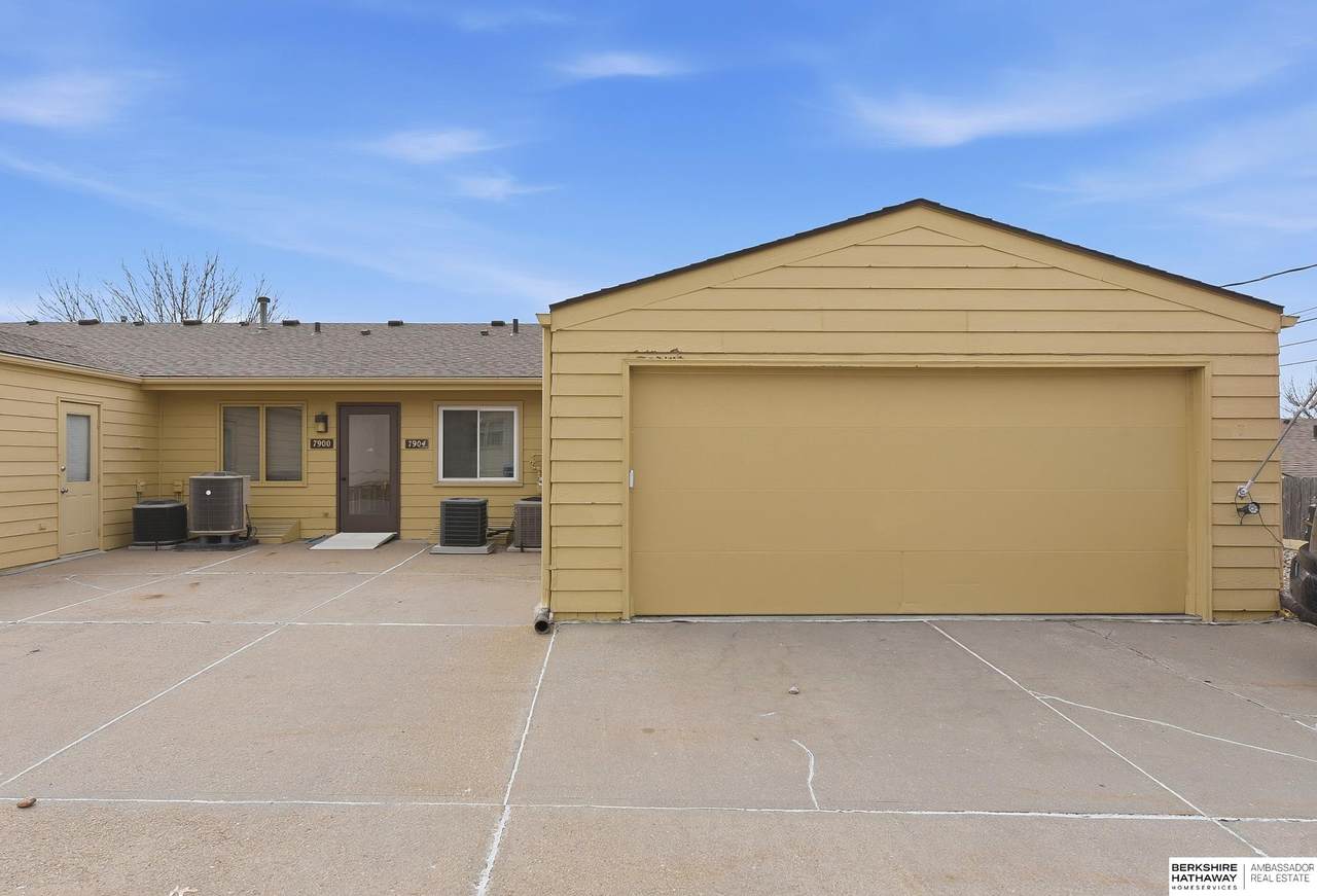 7904 Park Drive - Photo 1
