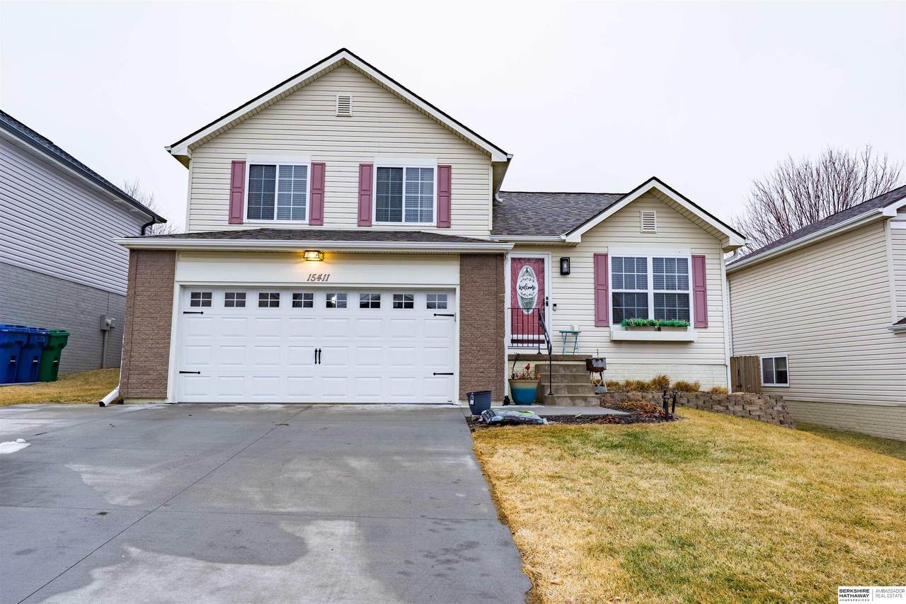 15411 Tucker Street - Photo 1