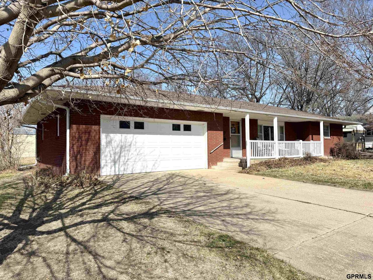 1140 E Street - Photo 1