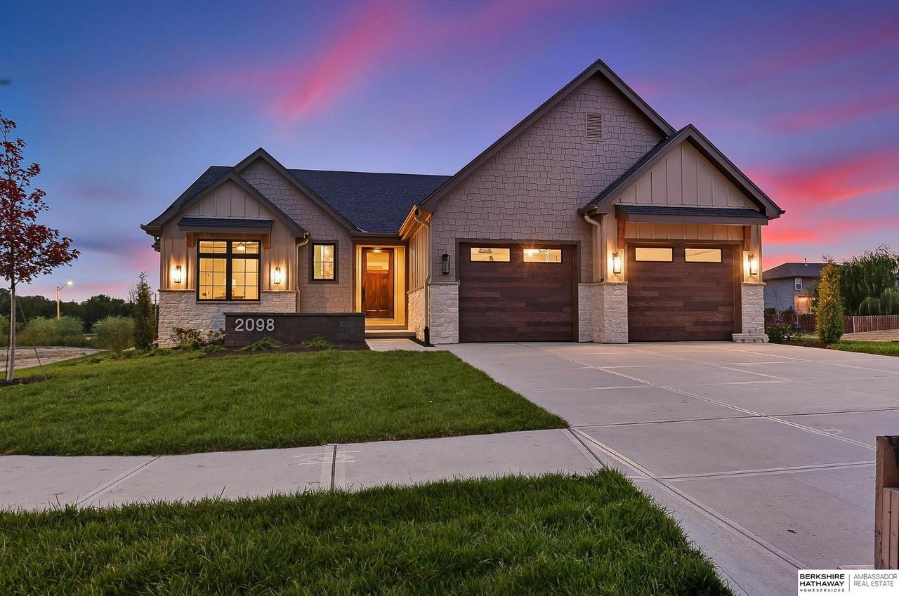 2098 182nd Avenue Circle - Photo 1