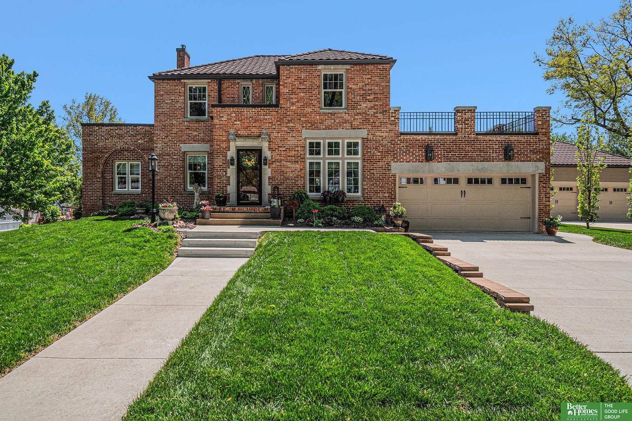 1020 Valley Street - Photo 1