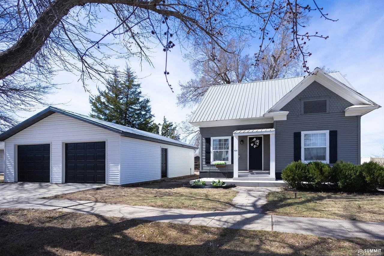 971 11th Street - Photo 1