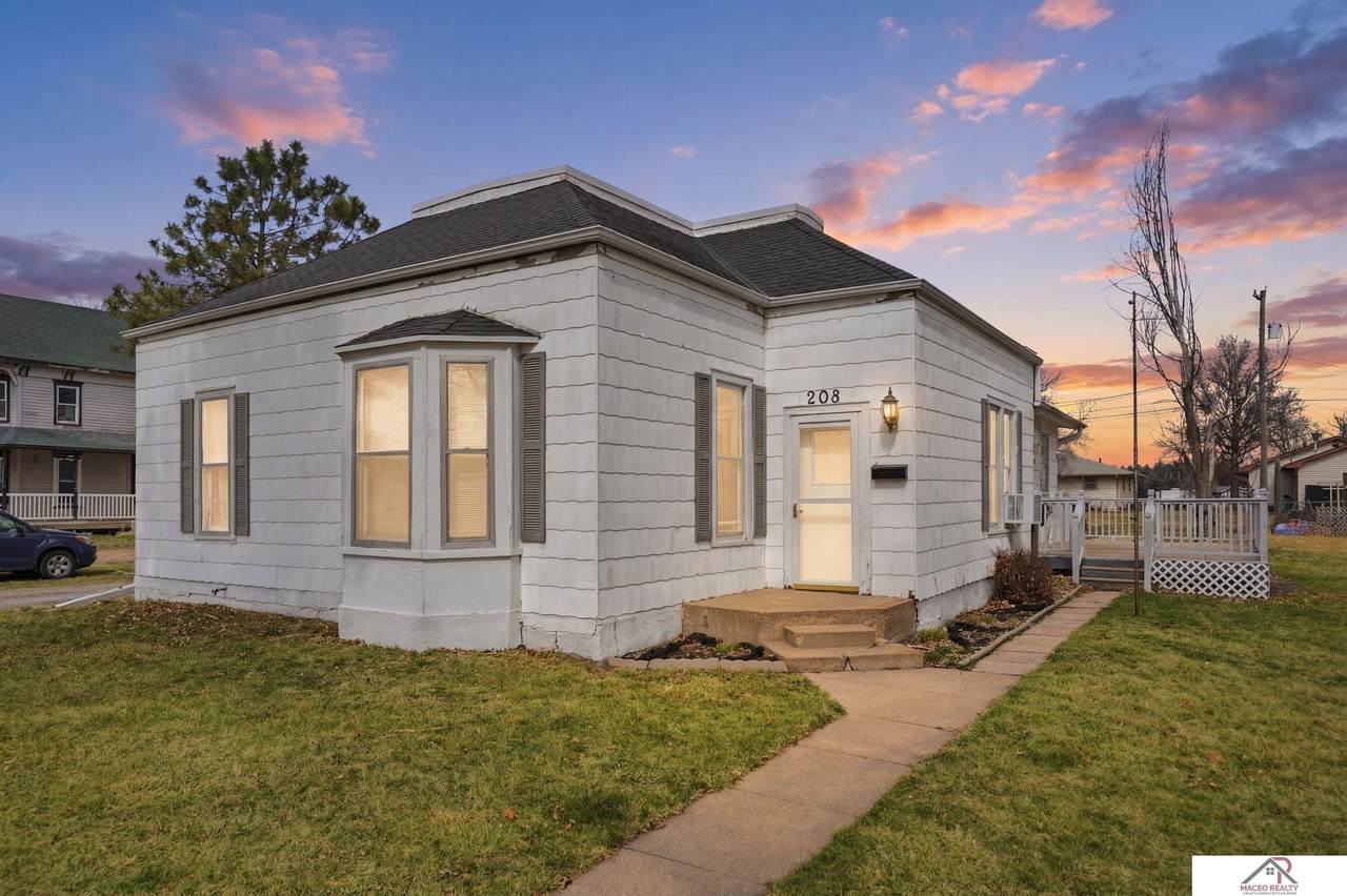208 York Street - Photo 1