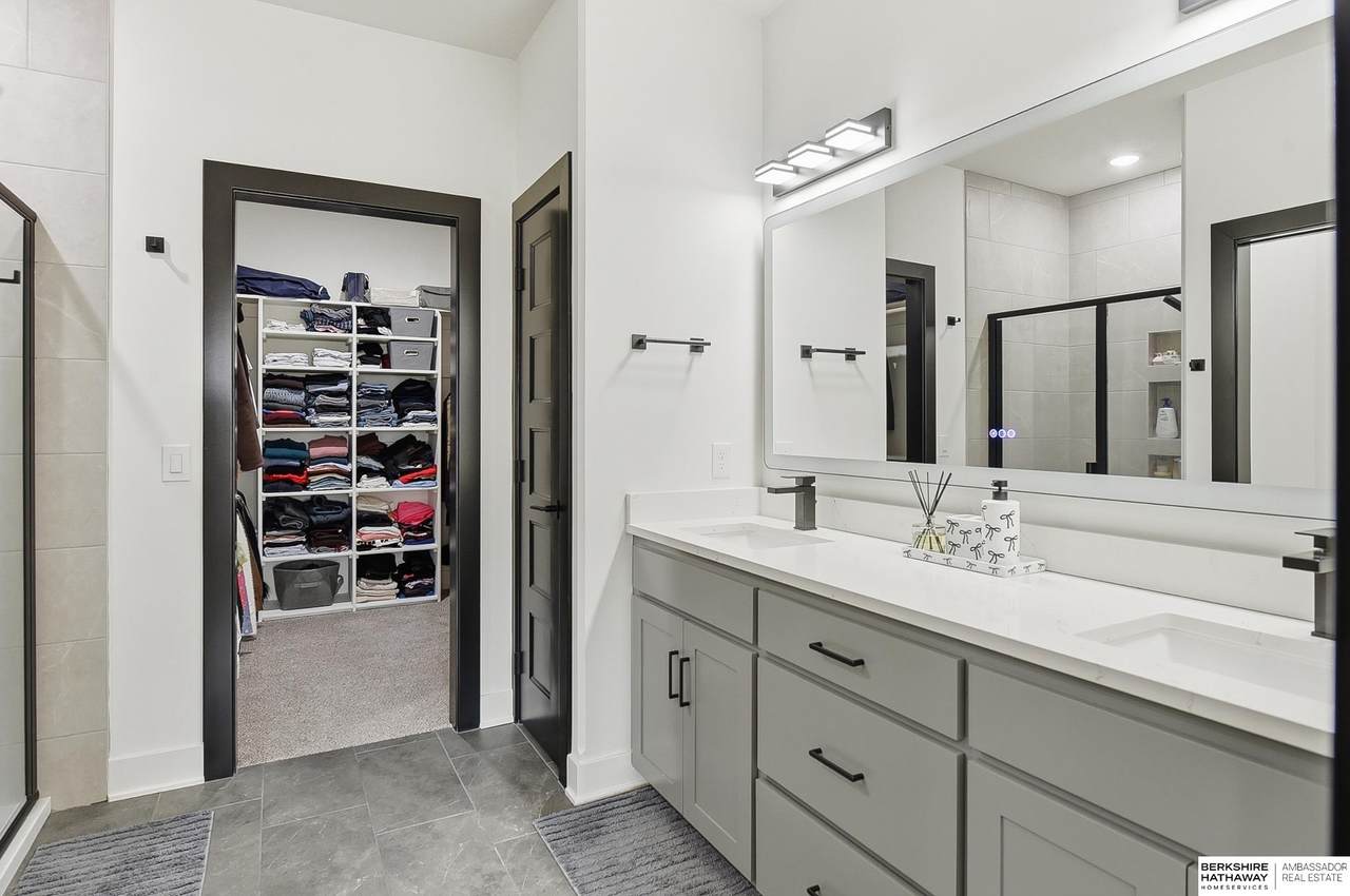 21149 Hartman Avenue - Photo 1