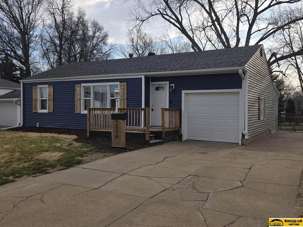 224 19th Street - Photo 1