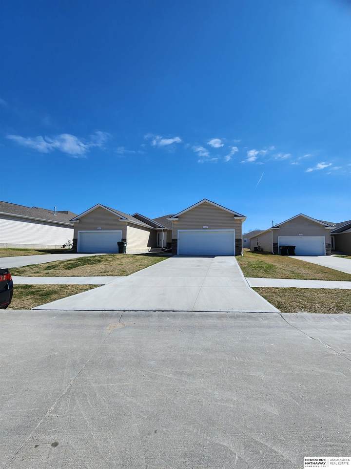 17069 Nicholas Street - Photo 1