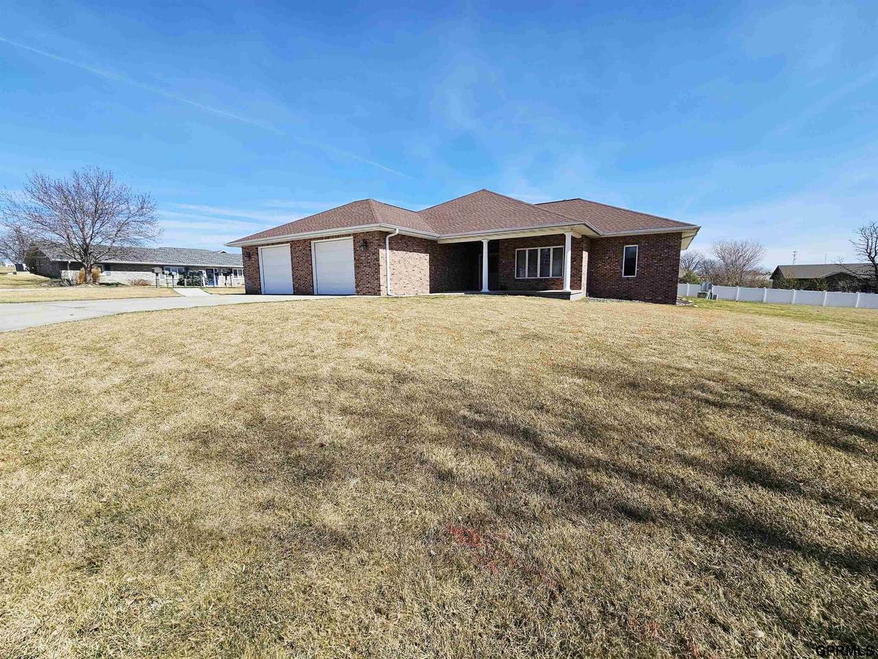 906 Gray Avenue - Photo 1