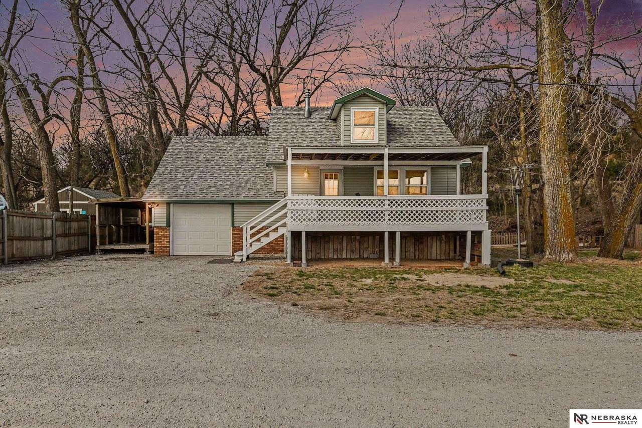 2896 Plattevale Drive - Photo 1