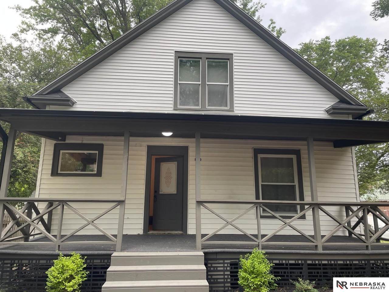 820 York Avenue - Photo 1