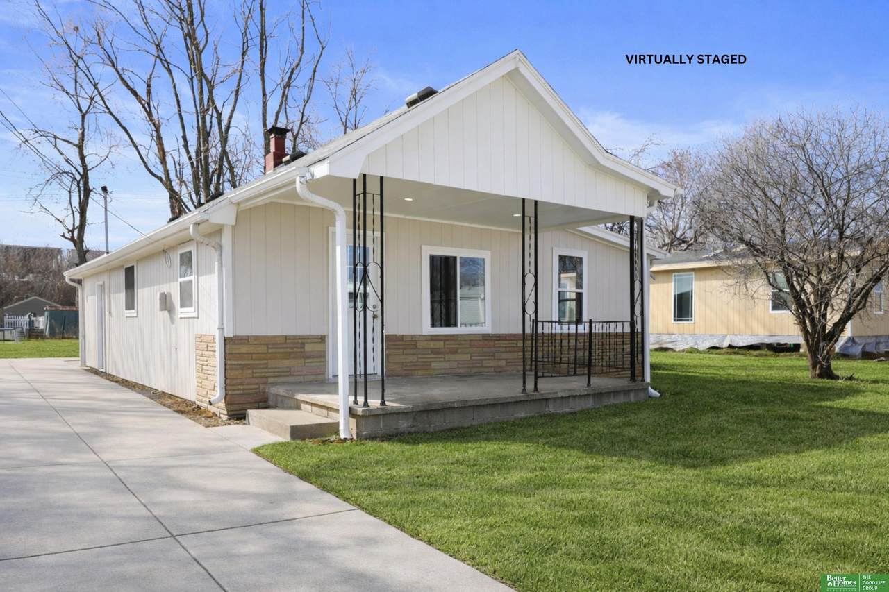 3115 12th Avenue - Photo 1