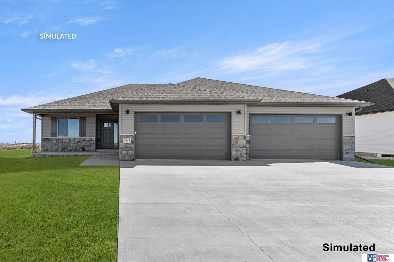 719 Regiment Road - Photo 1