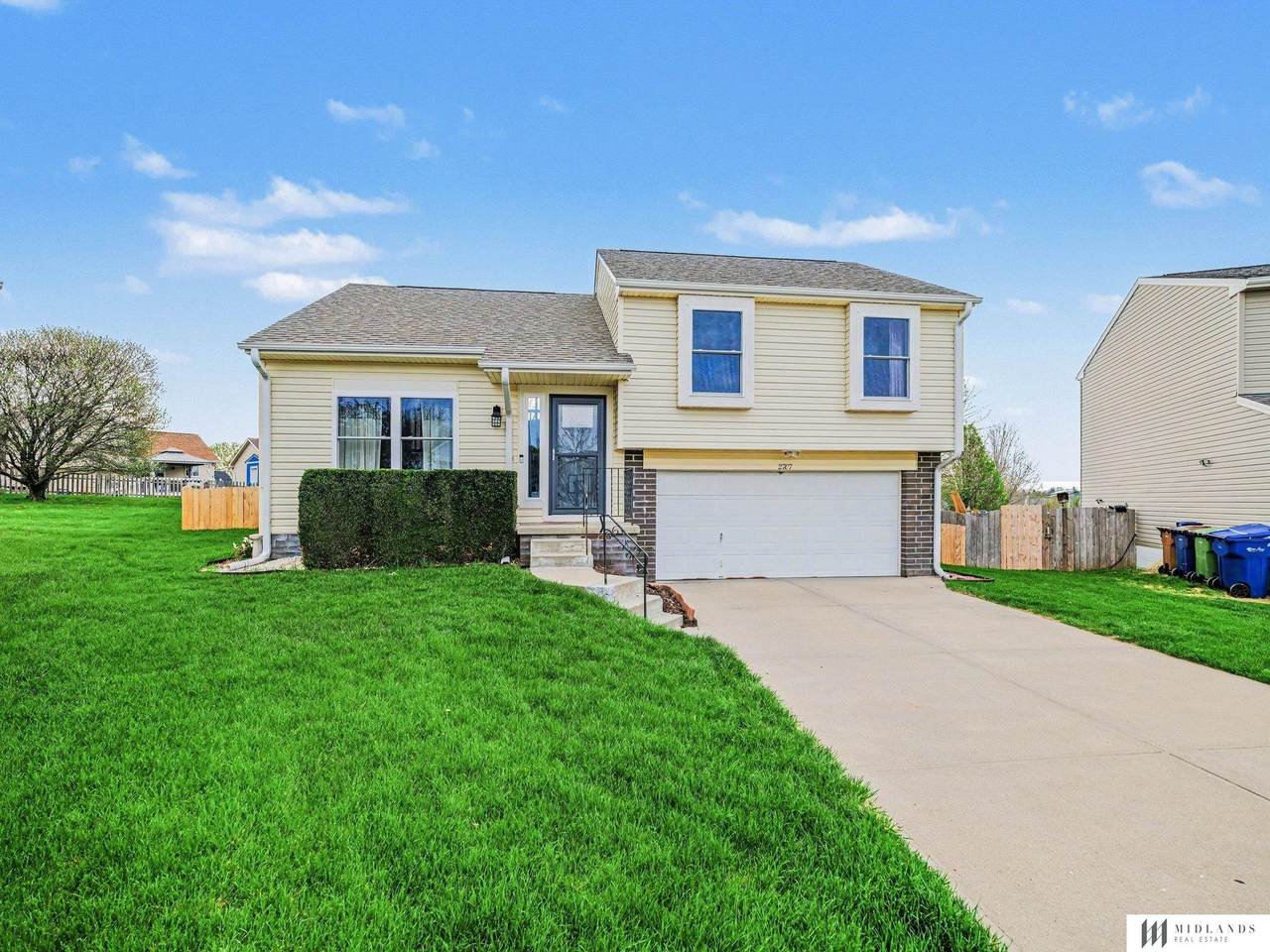 2707 Canyon Circle - Photo 1