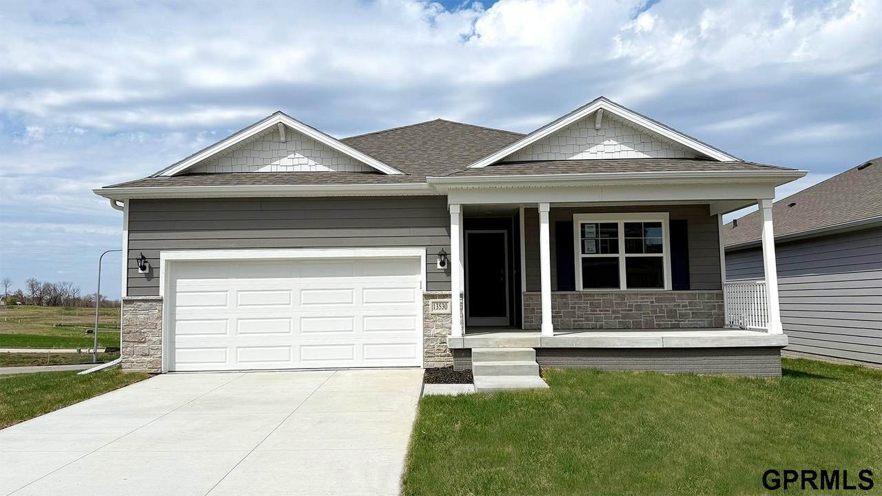 18472 Aurora Street - Photo 1