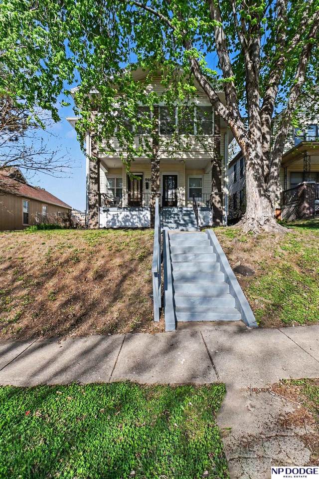 916/918 25 Avenue - Photo 1