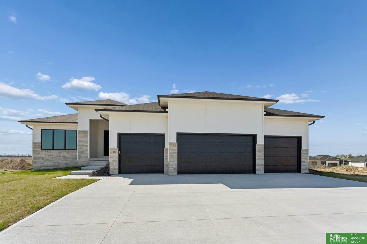 5412 212th Avenue - Photo 1