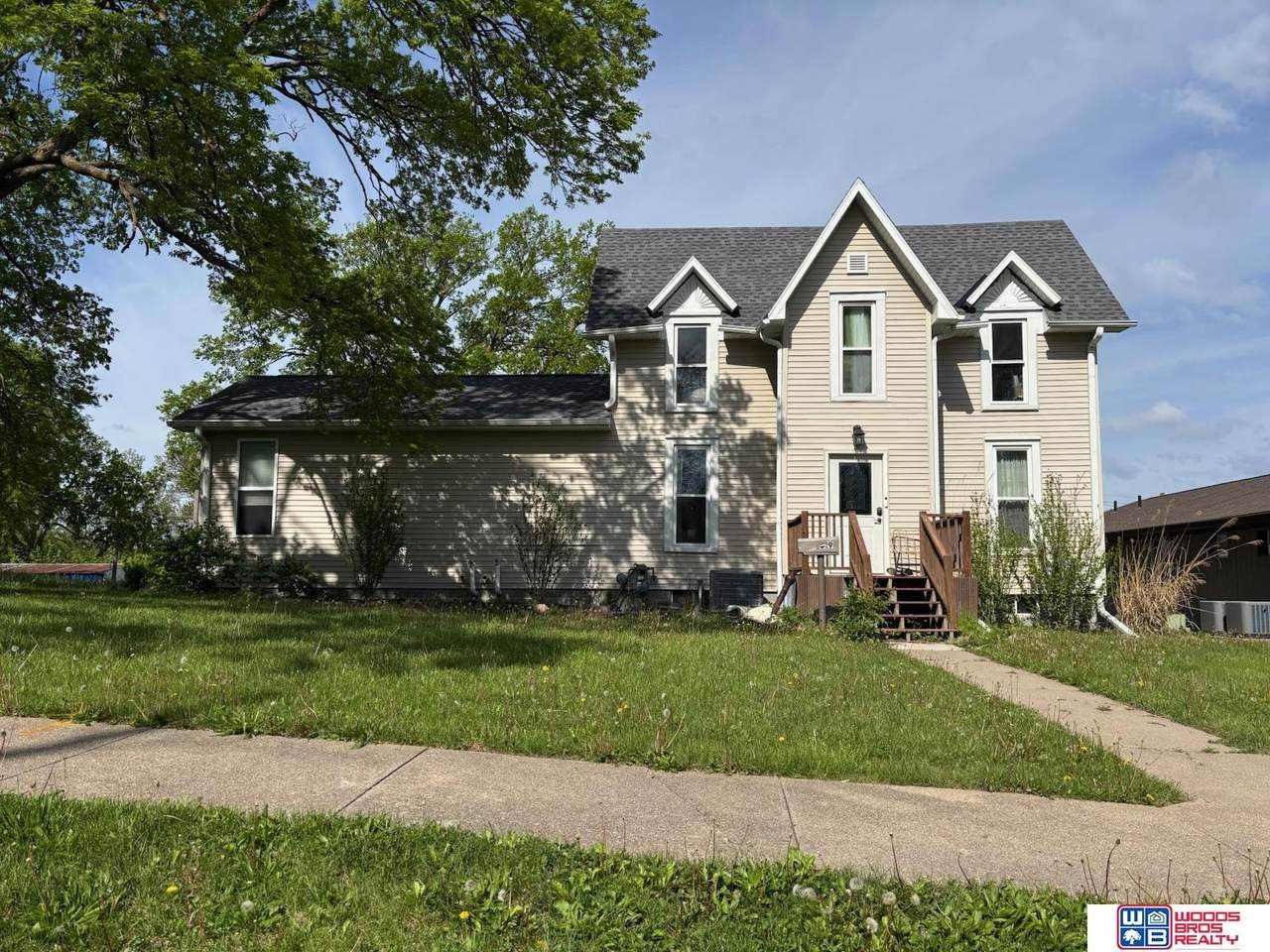 1019 7th Street - Photo 1