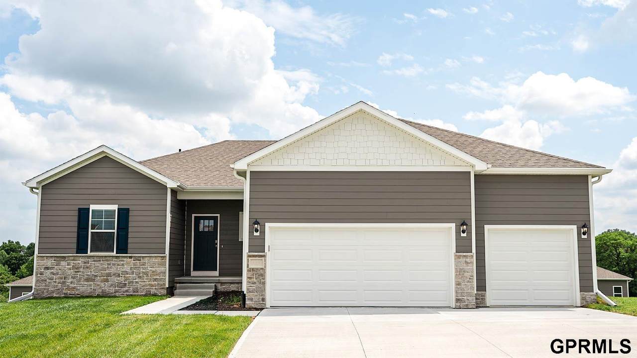 17001 Craig Street - Photo 1