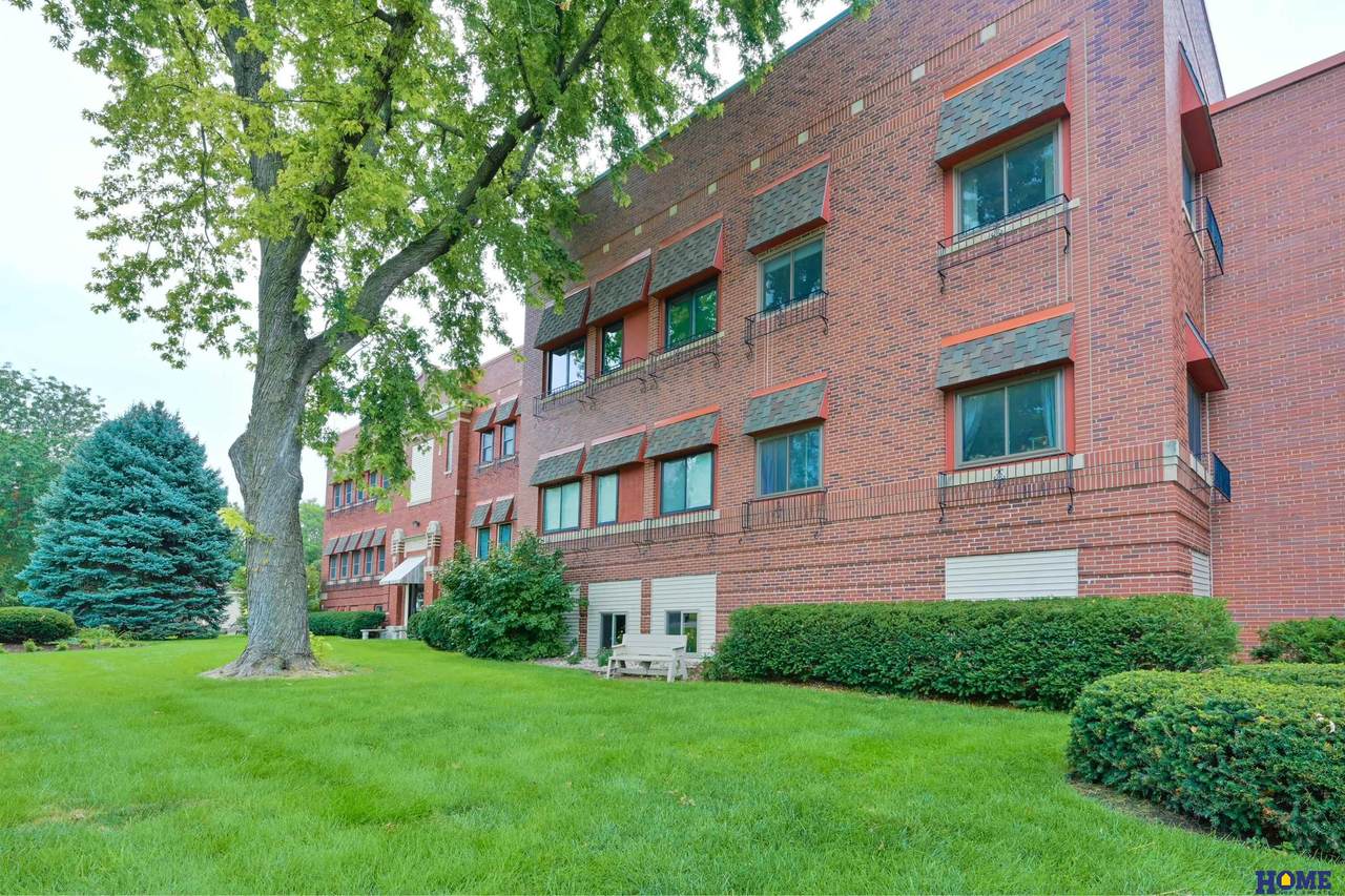 1540 Cotner Boulevard - Photo 1