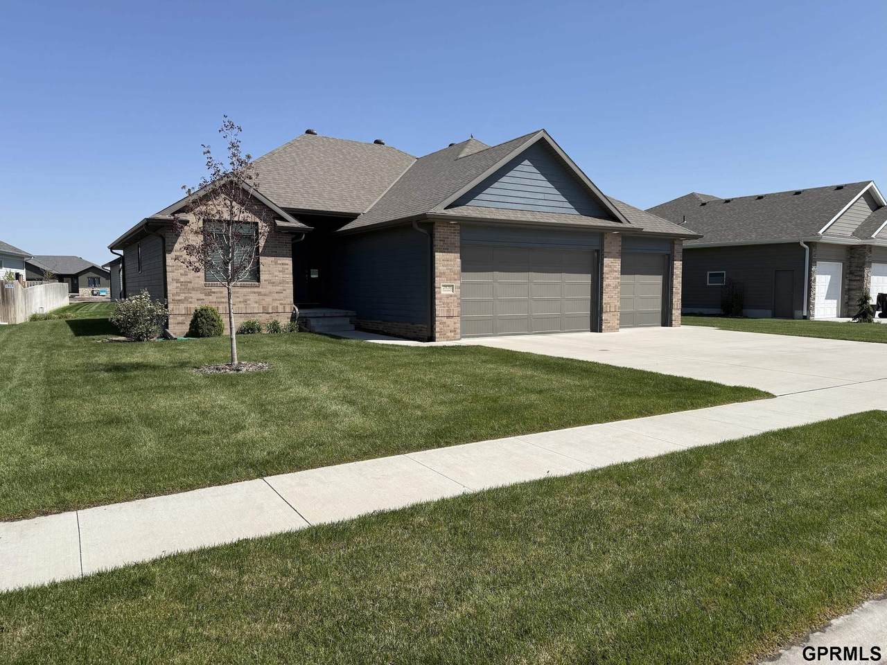 2836 Brooks Hollow Drive - Photo 1