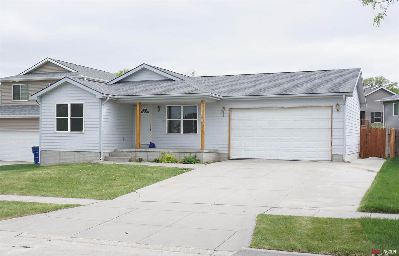 4129 Thatcher Circle - Photo 1