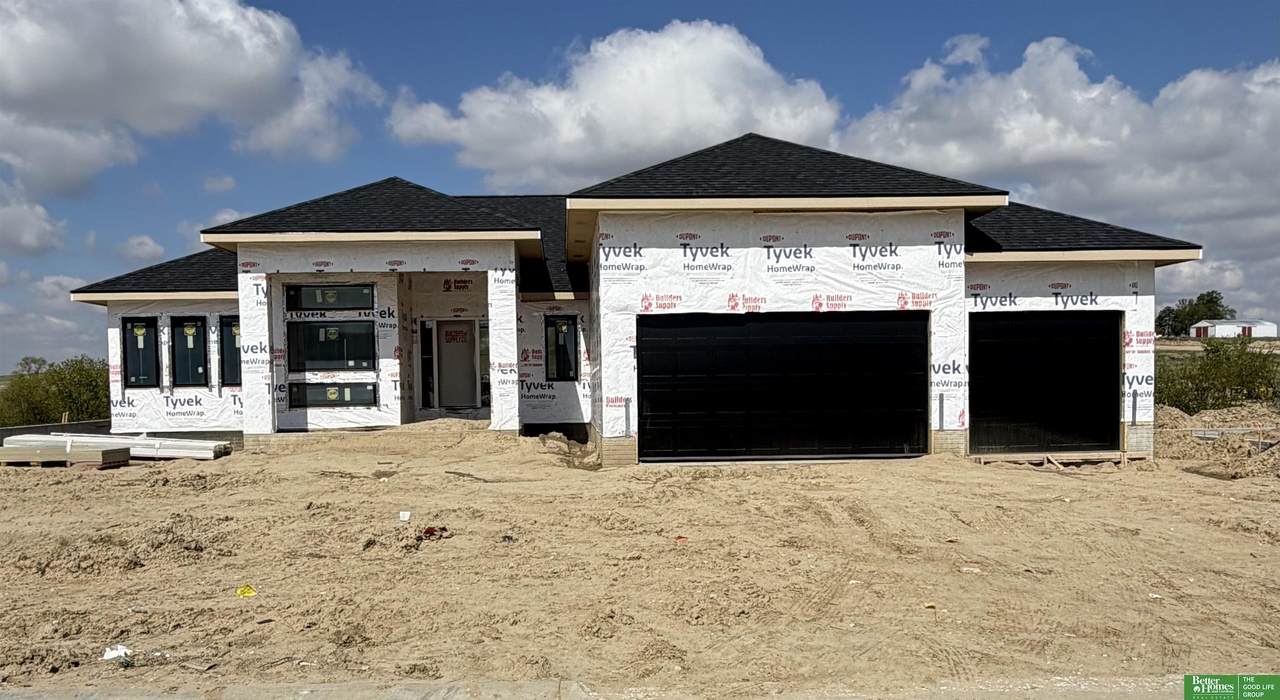 5906 213th Avenue - Photo 1