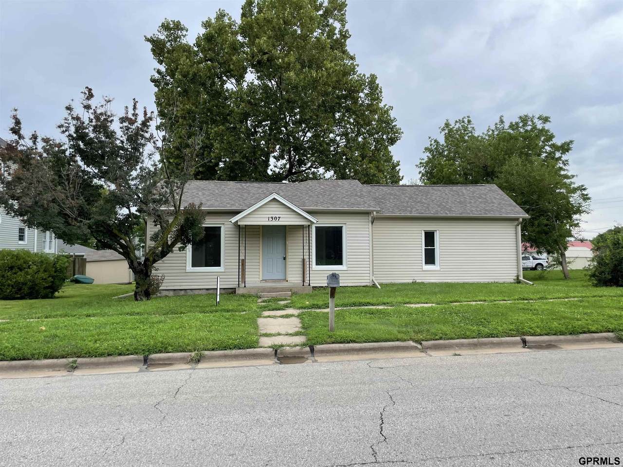1307 Chase Street - Photo 1