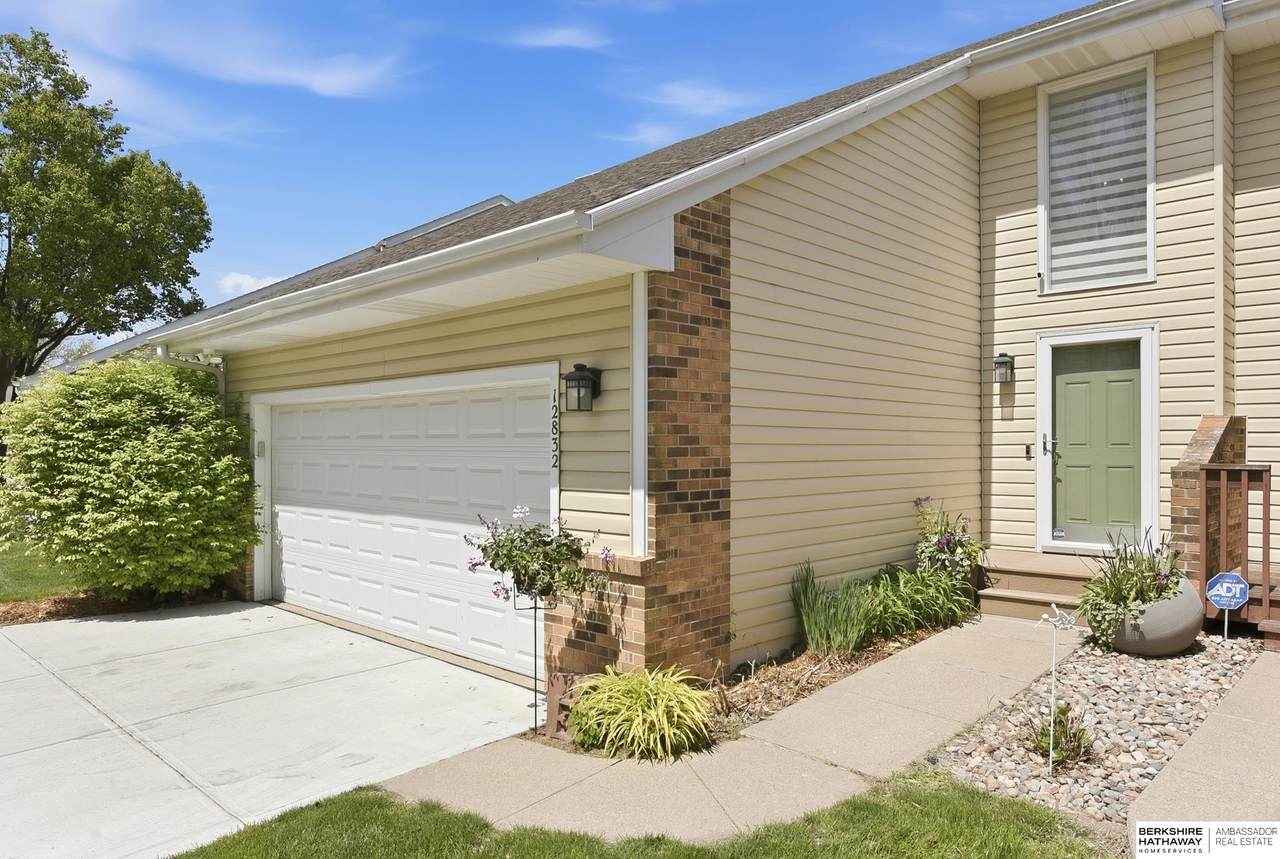 12832 Burt Court - Photo 1